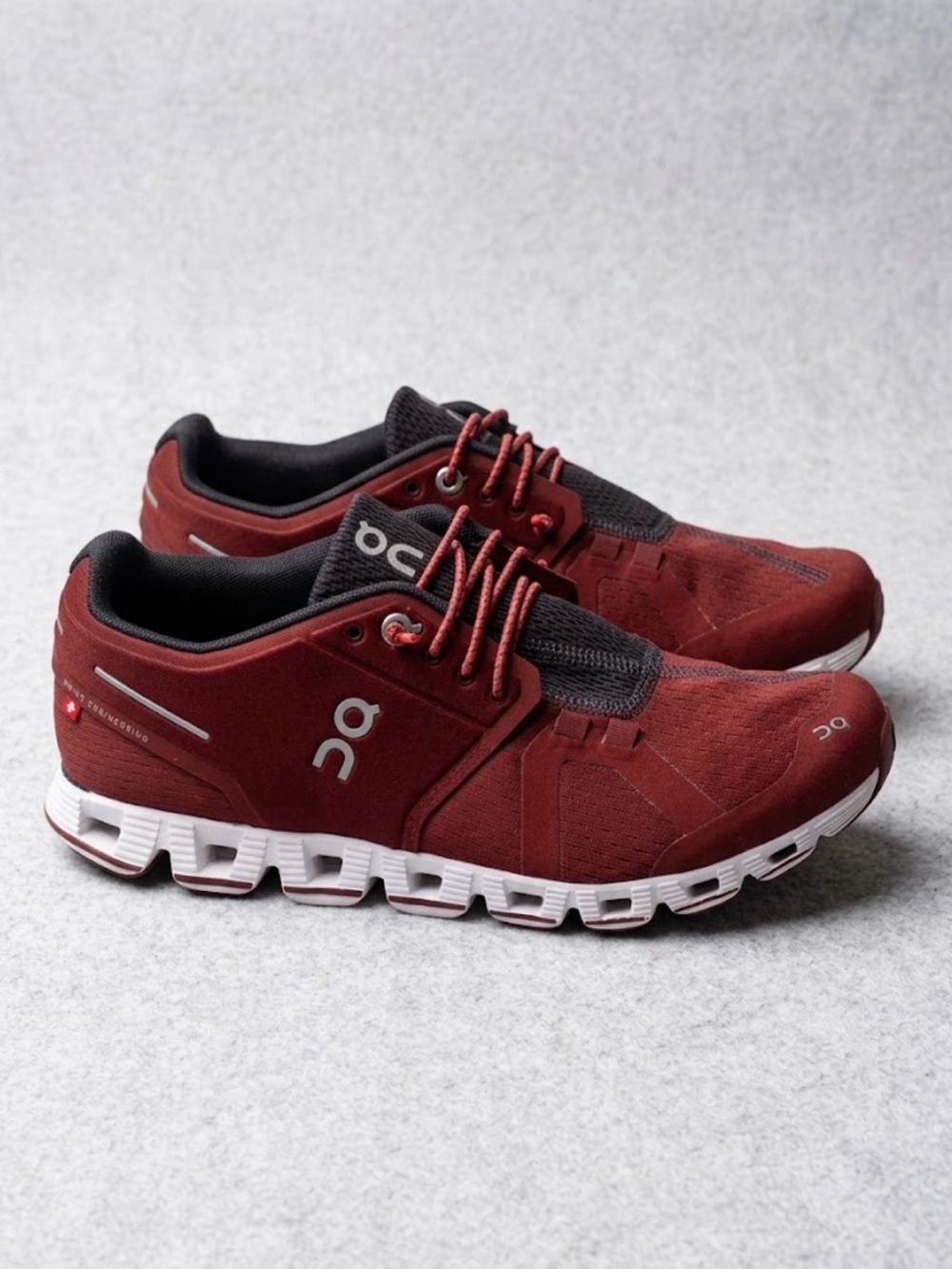 On Running  - Cloud 5 Women Running shoes